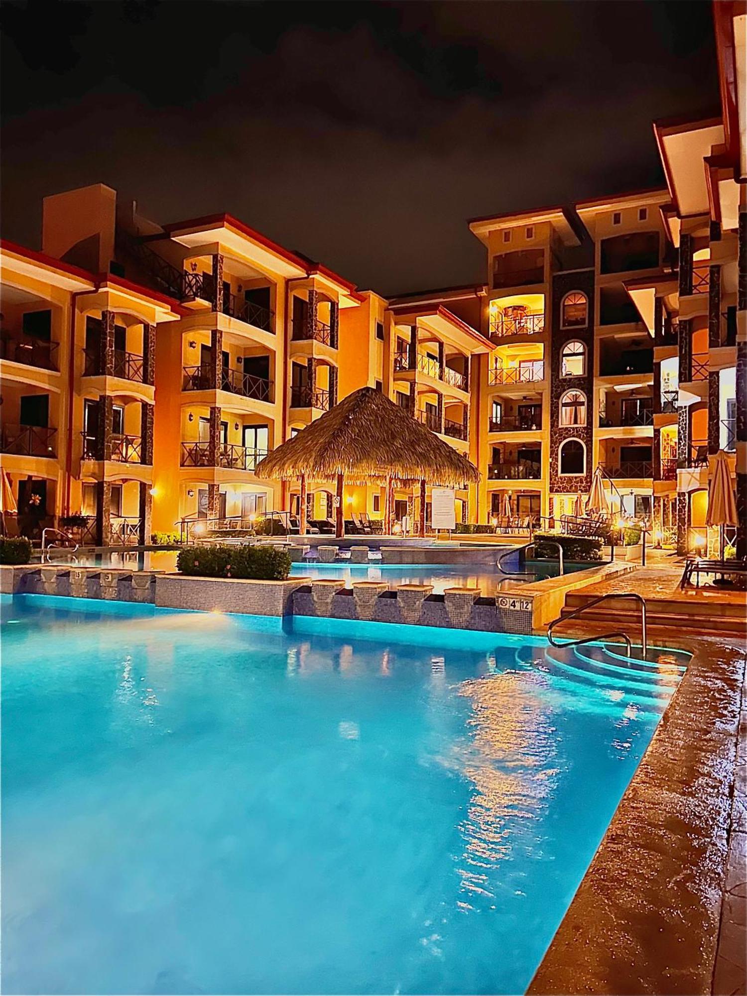 Apartamento De Lujo Las 3 Gotas Jaco, Frente Al Mar Con Vista A La Playa Exterior foto